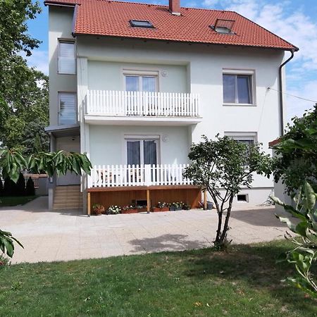 Eisenstadt Apartments Екстериор снимка